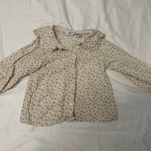 Zara Kids Floral Ruffle Bib Collar Button Front Shirt 2-3Y - Picture 2 of 4